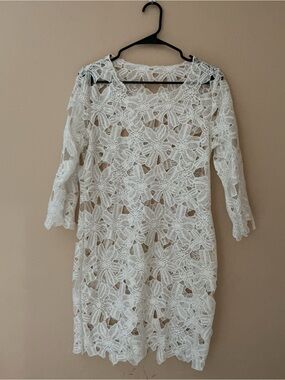 White Floral Crochet Lace Long-Sleeve Dress